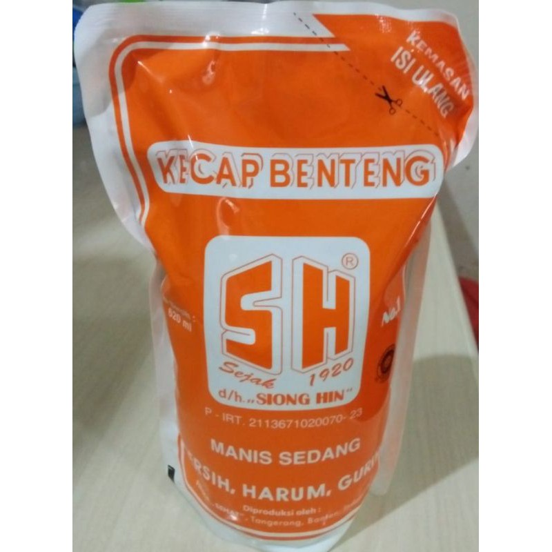 

Kecap Manis Benteng Siong Hin SH 620ml / Isi Ulang 620ml