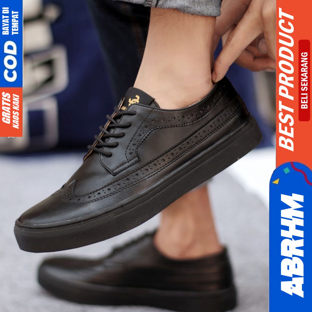 ABRHM X WINGTIF Sepatu Kasual Pria Sepatu Pria Casual Kulit Pu Sepatu Cowo/Cowok Sepatu Kerja Kantor Semi Formal Kuliah Kondangan Gaya keren Kekinian Murah Terlaris