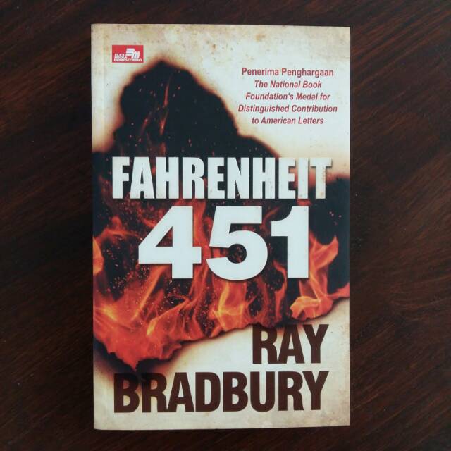 Novel Kolpri Fahrenheit 451