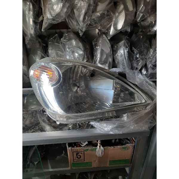 Headlamp Avanza / Xenia 2004-2007