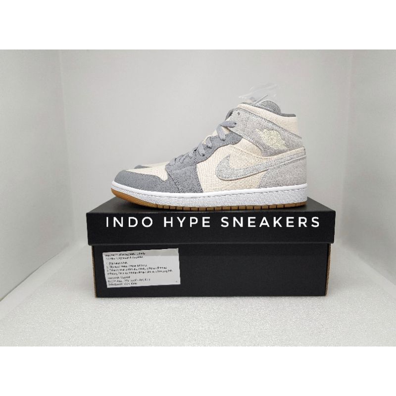 Air Jordan 1 Mid SE COCONUT MILK