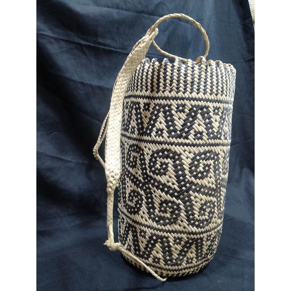 Tas Anjat Rotan Kalimantan