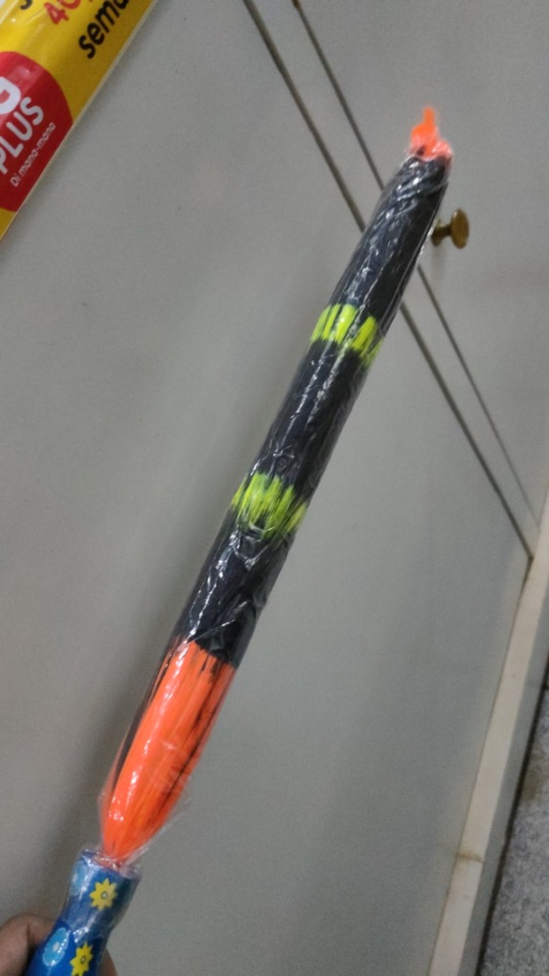 Kemoceng Bulu / Kamoceng Bulu Sintetis Gagang Ungu Biru Hijau Merah Pink