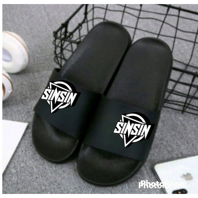 SANDAL SLOP PRIA TERBARU / SANDAL SLIDE/ SANDAL DISTRO / SANDAL PRIA SINSIN