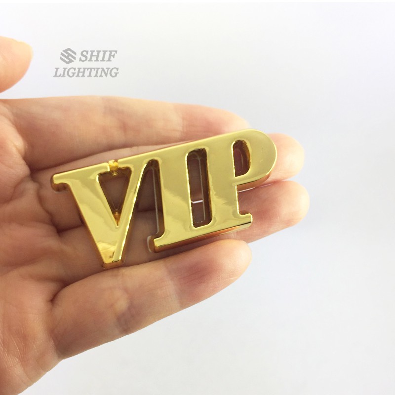 1 Pcs Sticker Emblem Dekorasi Bagasi Belakang Mobil Bahan Metal Motif Tulisan Vip