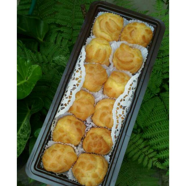 

Kue Sus soes choux isi 12pcs