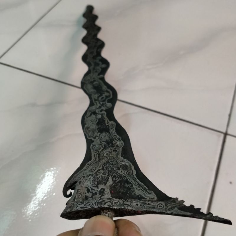 Keris sengkelat Luk13 Pamor udan Mas Kamardikan Wilahan