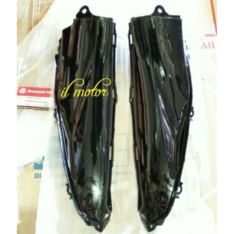 Cover Body Kecil Revo Absolute Hitam