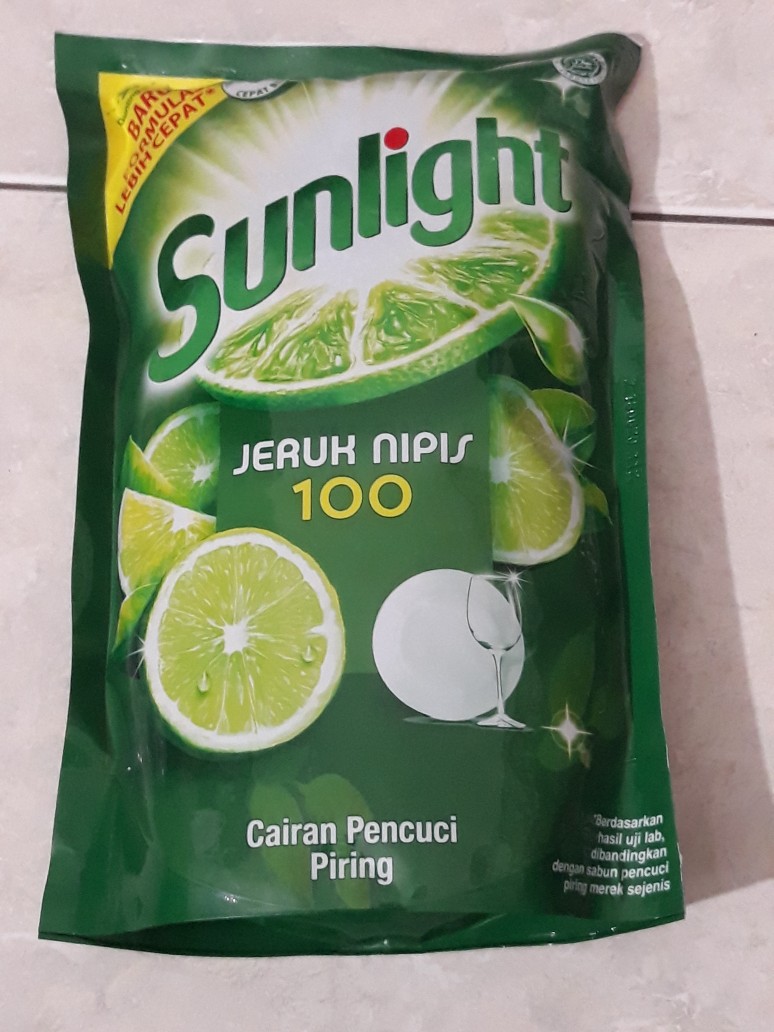 Sunlight Jeruk Nipis 100 Refill 755 Ml