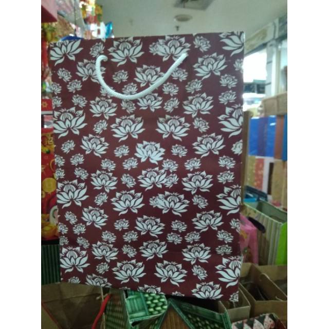 

Paper bag buku kembang terlaris isi 12pcs