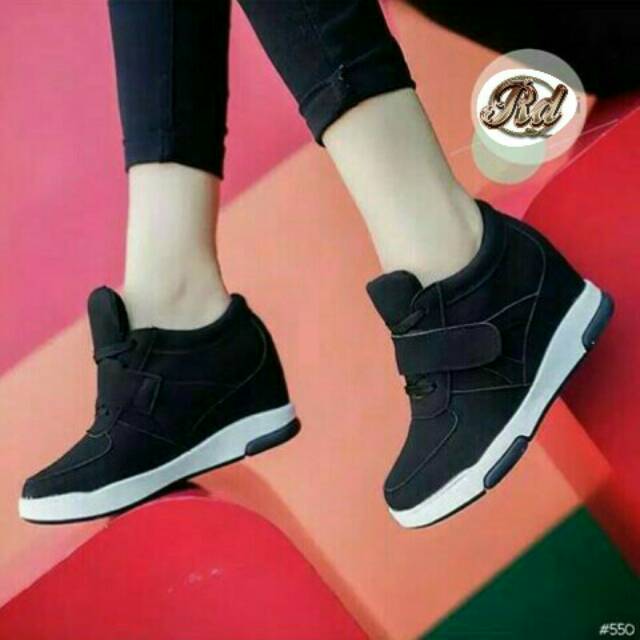 Sepatu wanita boot/boots hitam remaja style korean
