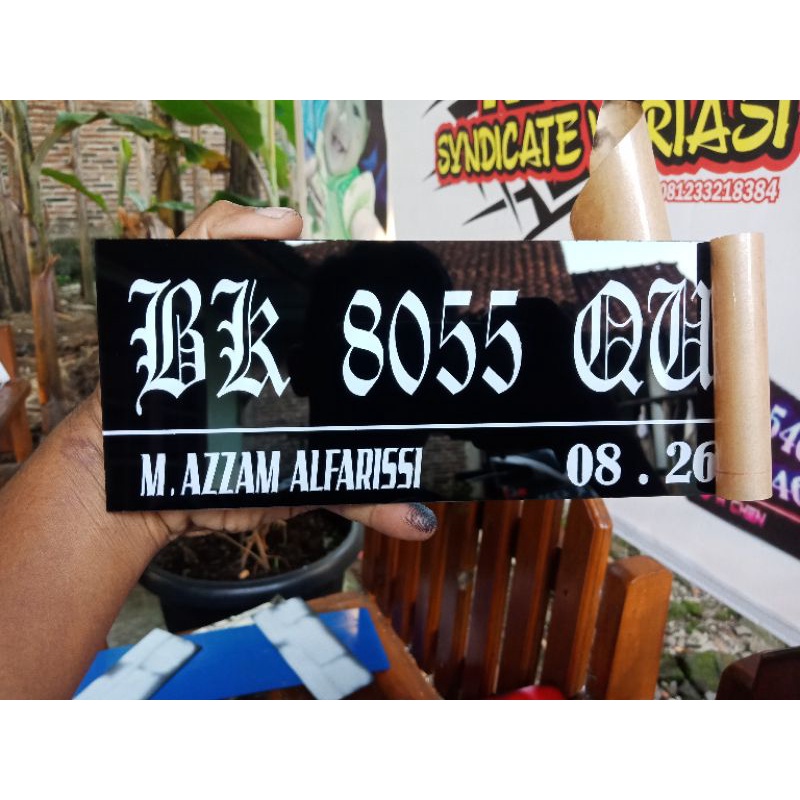 Plat nomor akrilik custom ( satu )