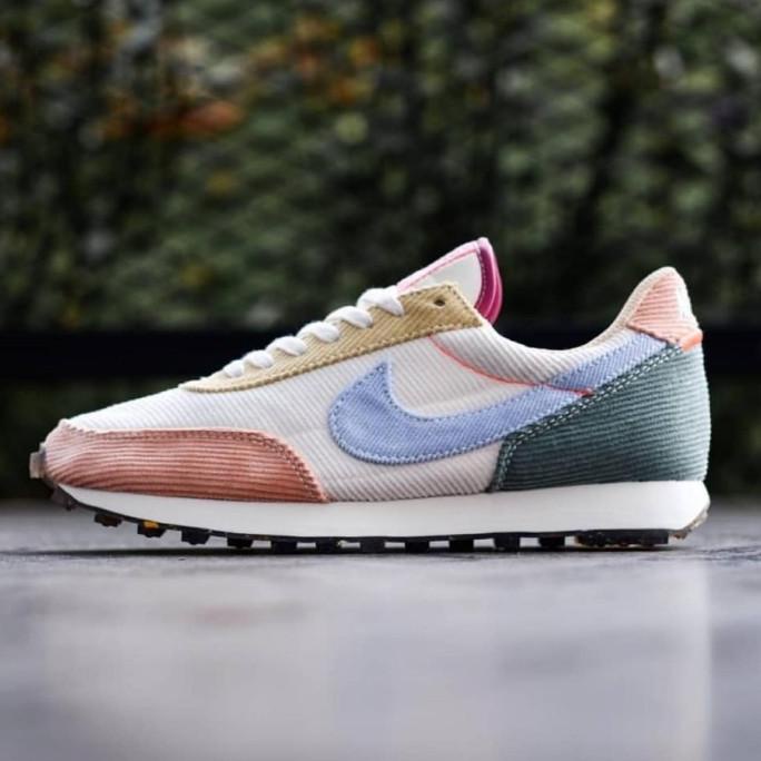 nike daybreak corduroy Pastel Original BNIB