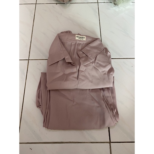 JASMINE SET SETJ310 ONE SET ATASAN CROP KARET DAN CELANA BASIC ADA SELETING DAN KANCING SETJ310-Chocopink