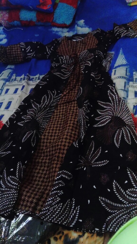 Batik Couple Keluarga Sania Ruffle Ori Ndoro Jowi Dnt Mataram