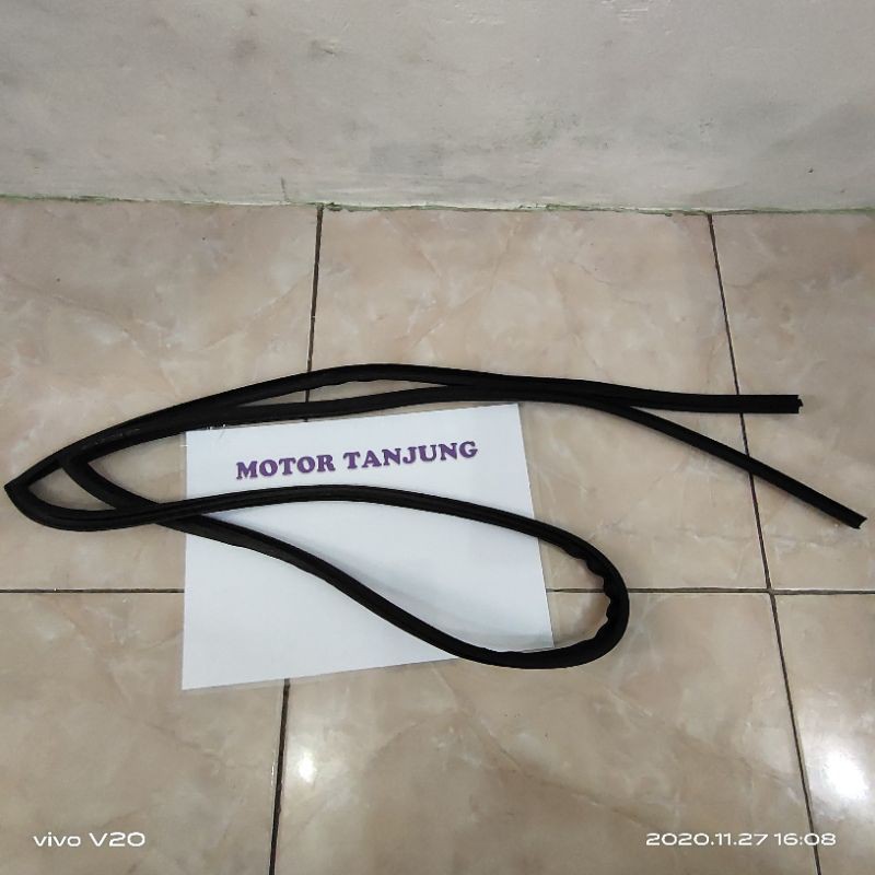 KARET KACA AVANZA XENIA 2012-2016  BAGIAN DEPAN