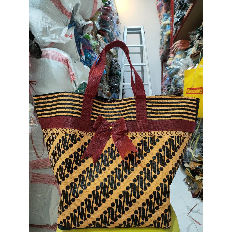 Tas hajatan plipit parangTEBAL uk.22x22cm