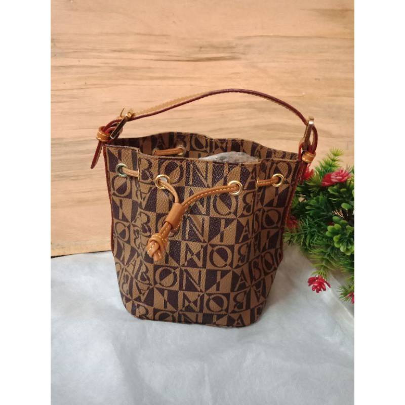BONIA ORIGINAL BUCKET BAG MINI, RARE ITEM NICH & LIKE NEW