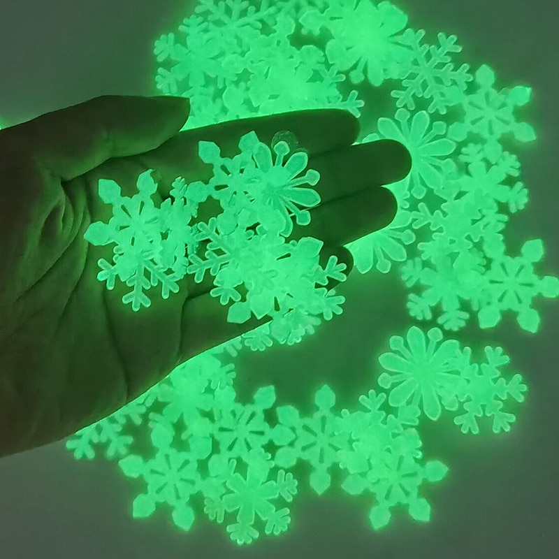 50pcs Stiker Dinding Desain Snowflakes 3D Luminous Fluorescent Untuk Dekorasi Natal