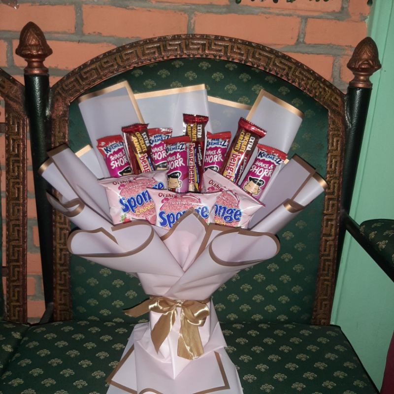 

buket snack bucket beng beng chocolatos coklat ciki wisuda kado murah unik kekinian ulang tahun bouquet