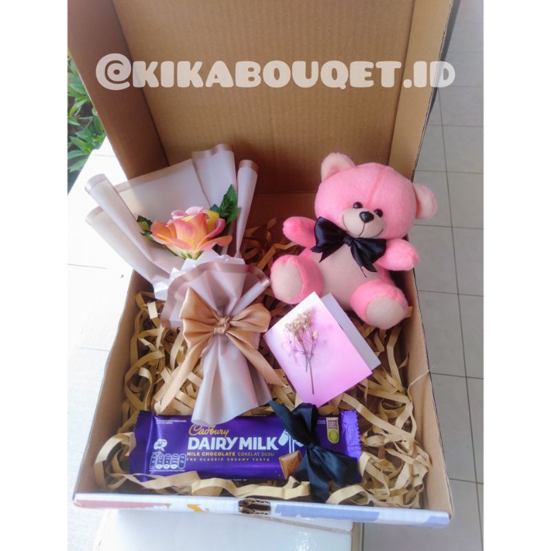 

Hampers Valentine/Hadiah Valentine