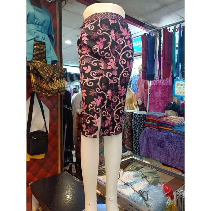 ROK SPAN BATIK BARU