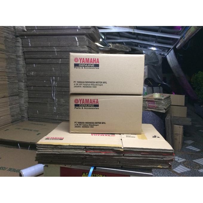 

Kardus Bekas Ymh J 342. ( 500 ). 43 Cm X 25 Cm X 23 Cm.