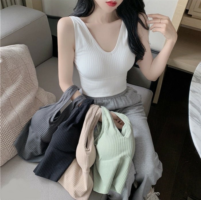 Tanktop Rajut Wanita Croptop / Fashion Korea Import