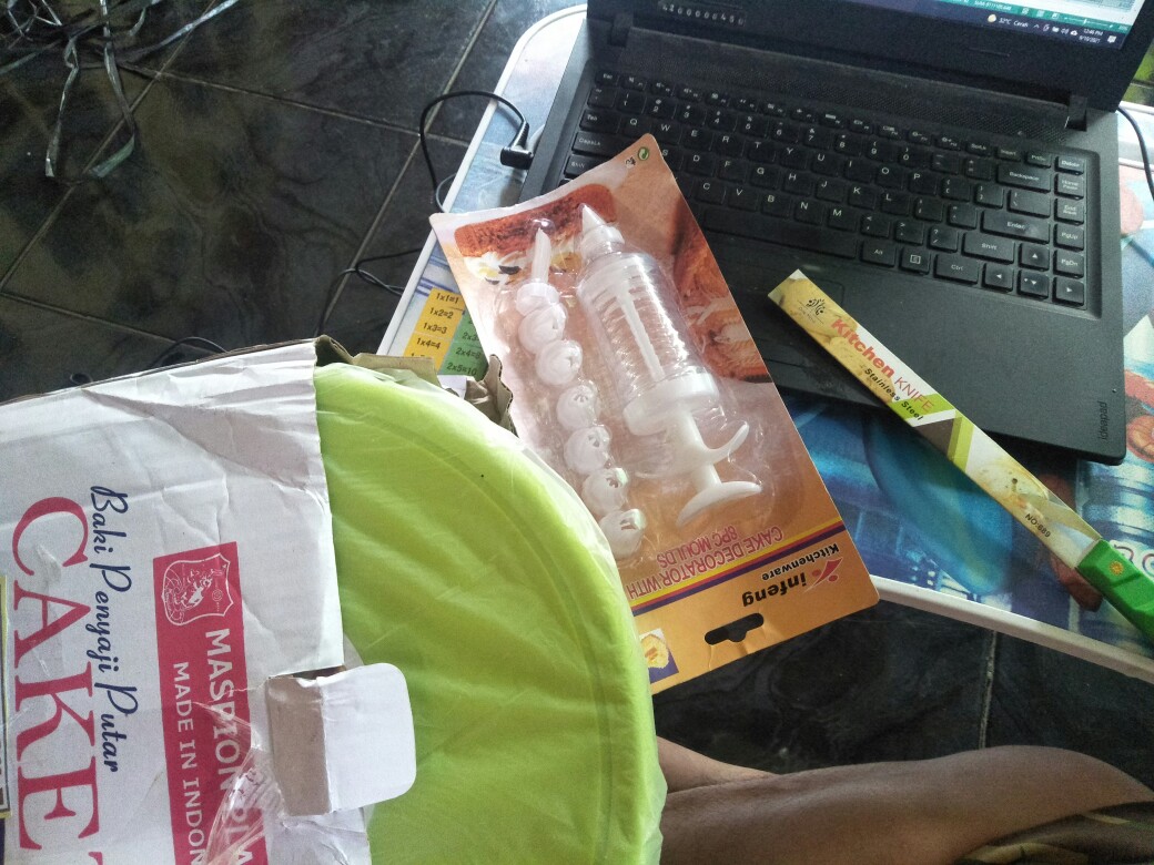 Pisau Roti Dan Kue 2 Mata Pisau