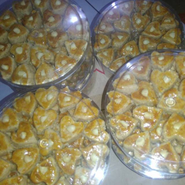 

Kue Kacang