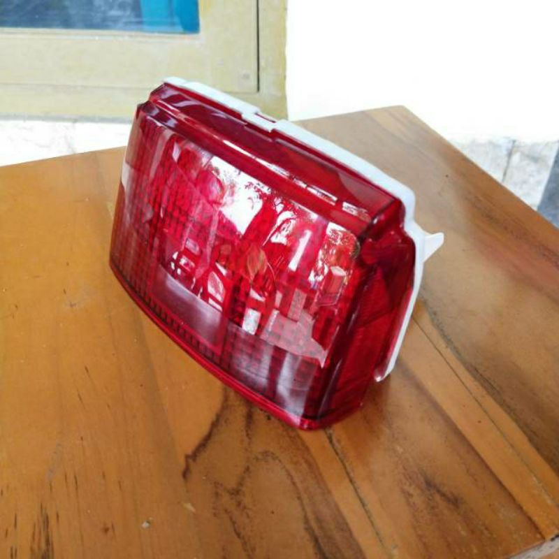 Stop Lampu gl max gl pro ASSY GL PRO GL MAX MERAH SET