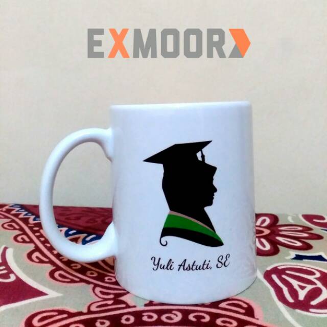 Kado Wisuda Hijab Mug Graduation Hijab