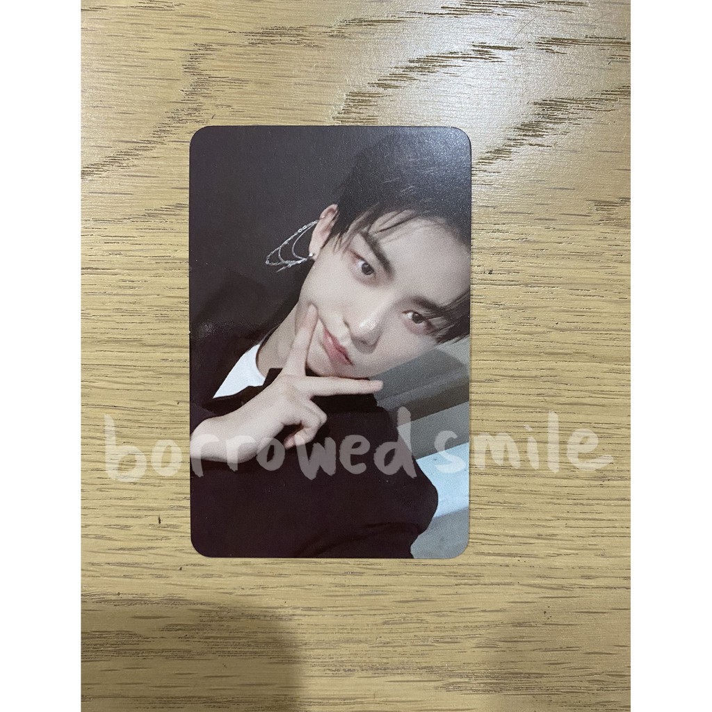 [BOOKED] The Boyz Hwall No Air Photocard