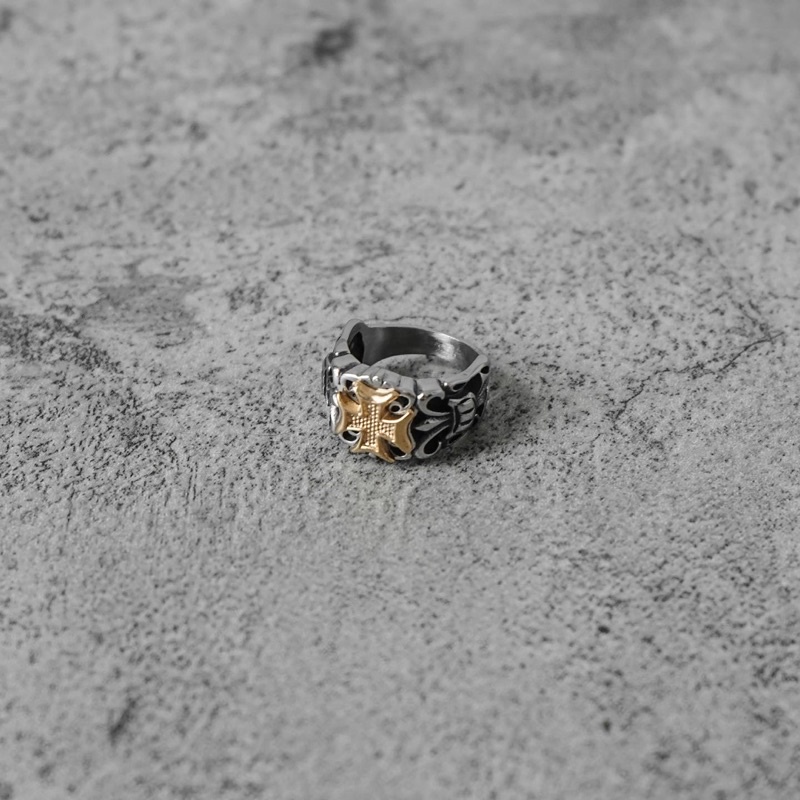 FAITH FADE - Gold Cross Ring