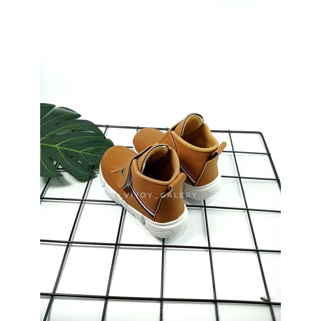 Sepatu Anak laki Laki Sneaker Sporty  Sepatu Anak Casual Terbaru dan Termurah 22-30 /DIT-03