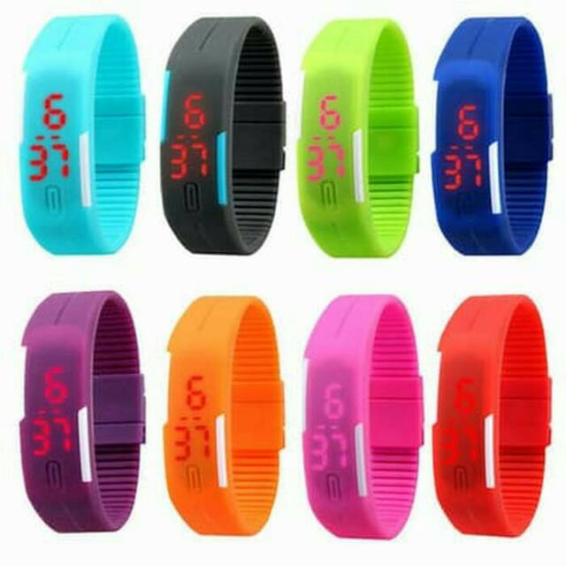 Jam tangan gelang pria dan wanita anti air
