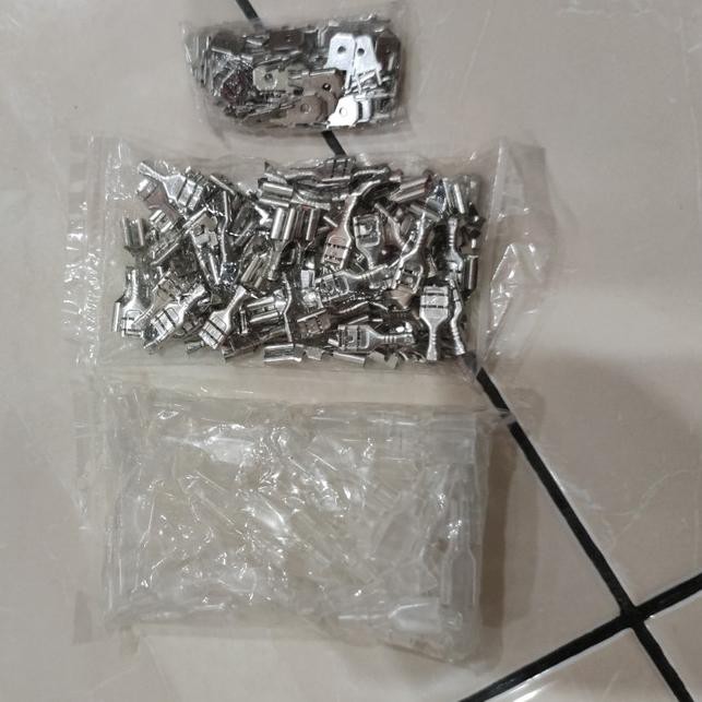 Stok Baru.>561VR  skun gepeng pcb crimping 6.3mm 50 set - Putih