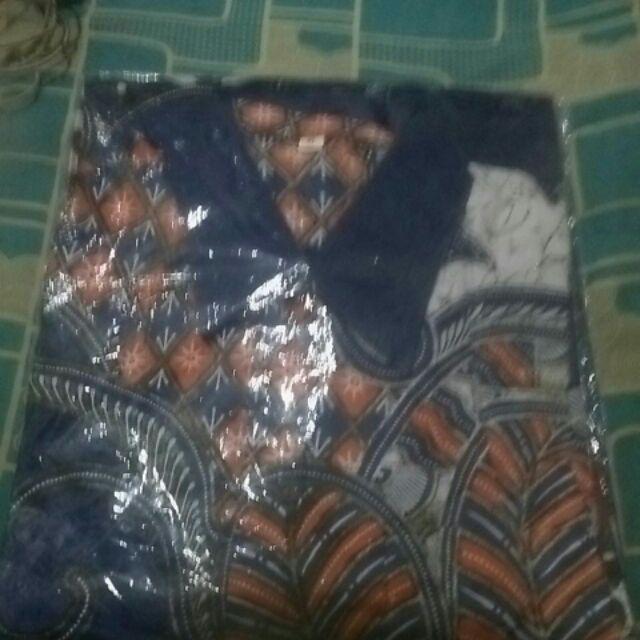 Batik Pria Kemeja Batik Slim Fit Modern Lengan Panjang Corak Motif Unik Luigi Batani - Lb 438