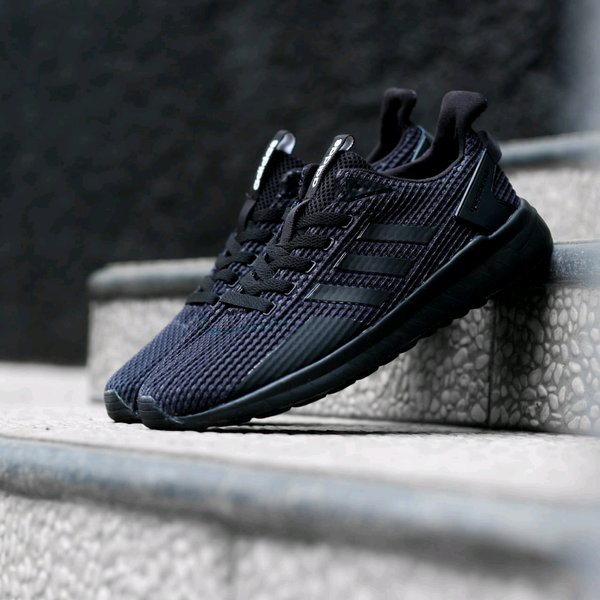 harga adidas questar