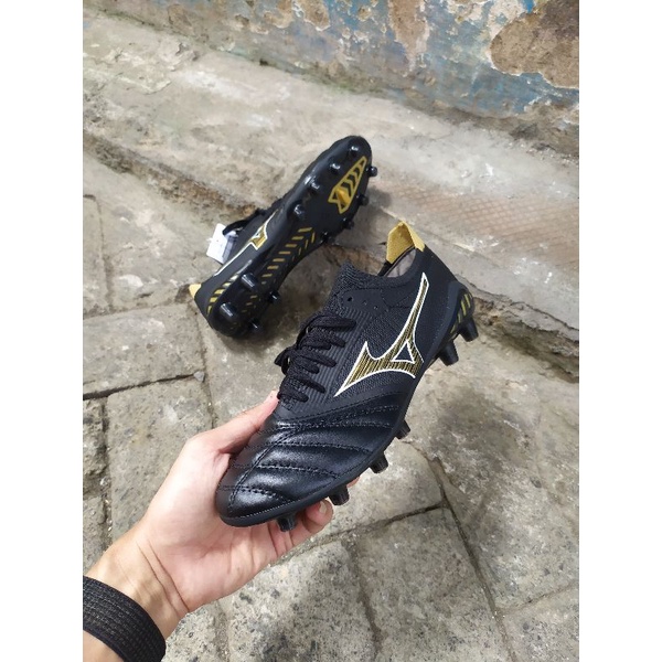 Sepatu Bola Mizuno Neo lll Beta Black Gold