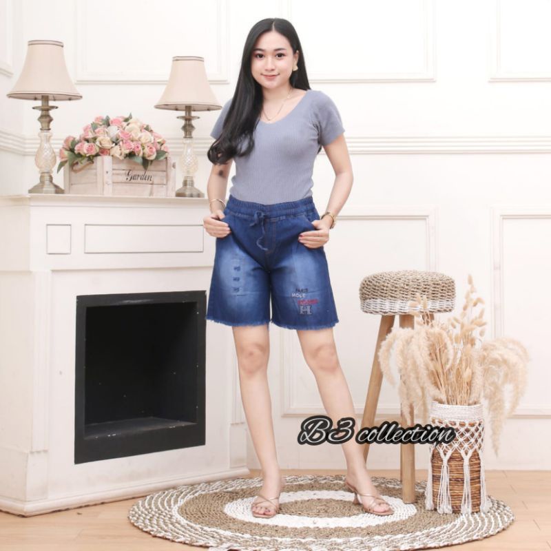 CELANA PENDEK HOT PANTS JEANS WANITA