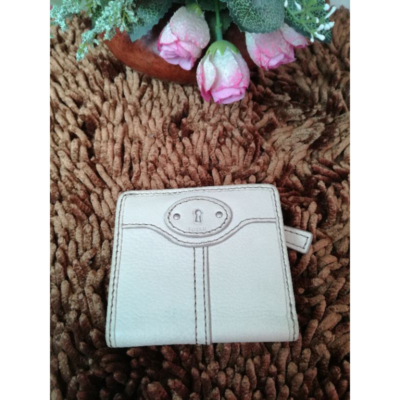 Dompet Fossil Maddox Bifold Beige Preloved