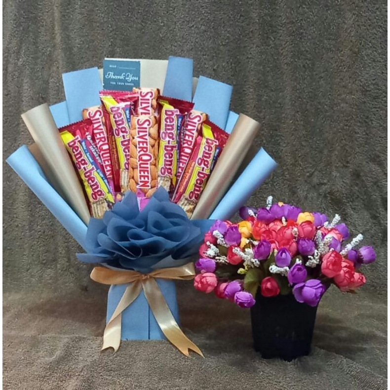 

Ready bucket snack/bucket makanan/kado wisuda/kado ulang tahun/kado valentine