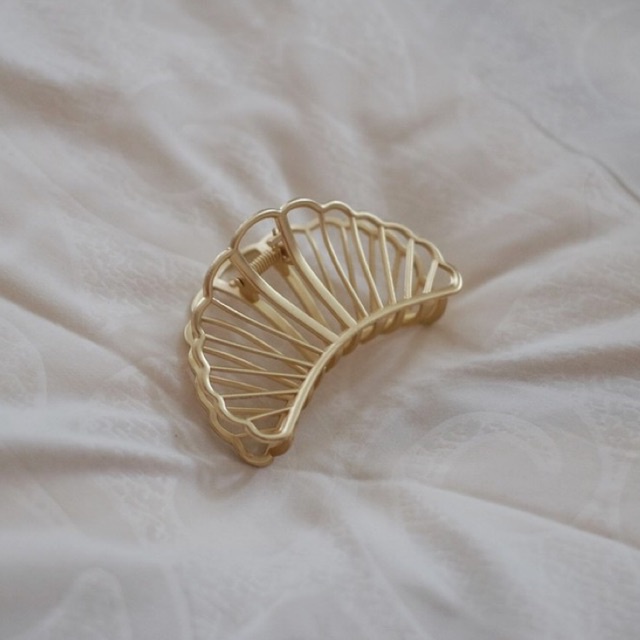 Ark.co - CLAM Hair Claw jepit rambut gold minimalis shell