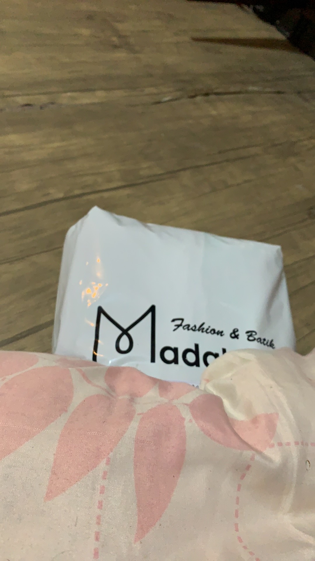 Terlaris Serut Genes Jelita Tunic Navbor Yelbor Whitbor Creambor Tunik Batik Modern Hrb030 Dolbi