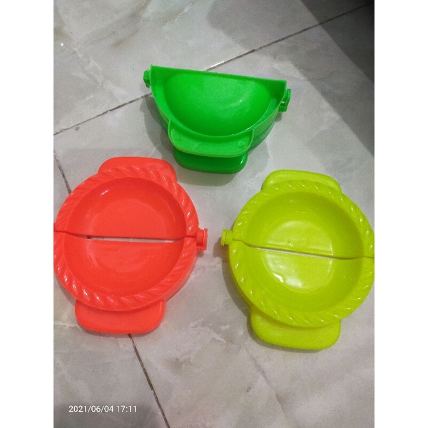 cetakan pastel uk besar/cetakan pangsit