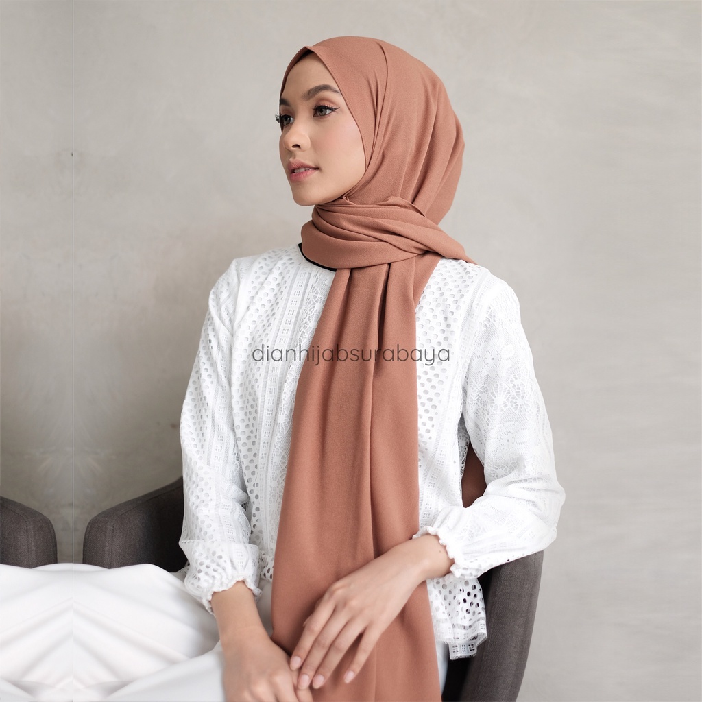 Pashmina Diamond By Dianhijab.id - Bahan Diamond Crepe Premium Trendy Adem Nyaman Dipakai Bisa Cod