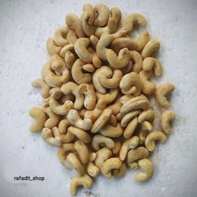 

Kacang Mede Mentah Original Netto. 500Gram