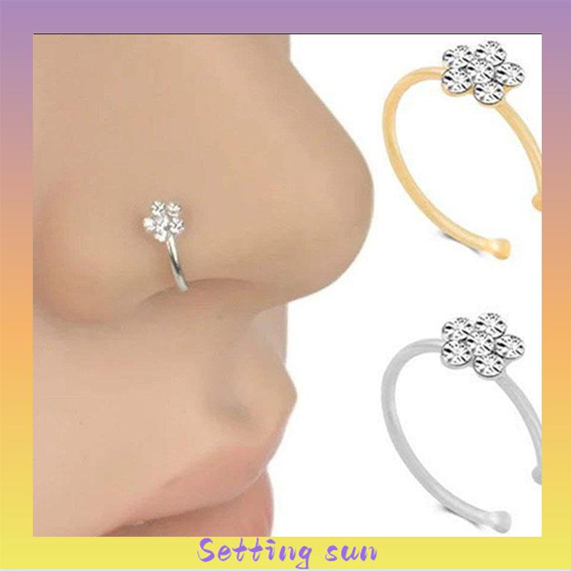 Cincin Stud Desain Bunga Plum Aksen Berlian Imitasi Sparkly Gaya Punk Untuk Hidung TN