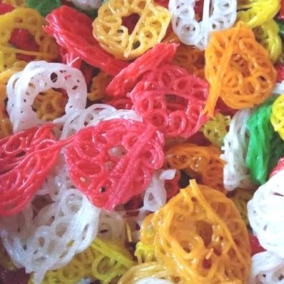 

kerupuk mawar warna warni per 250gr